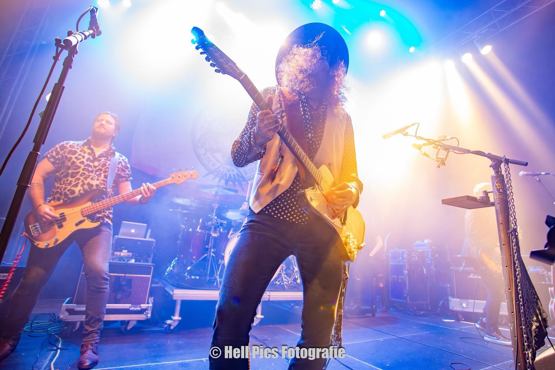 T.H. & The Boneshakerz live