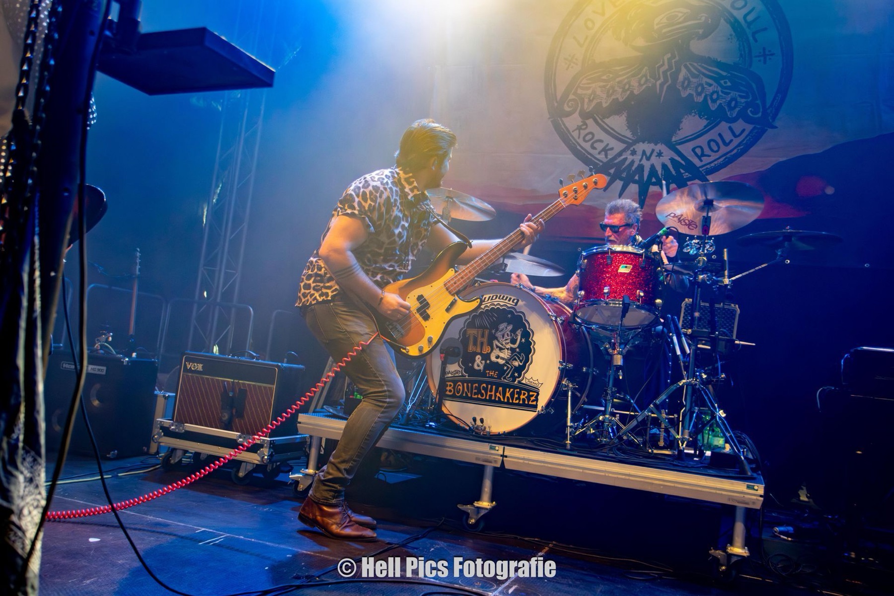 T.H. & The Boneshakerz live