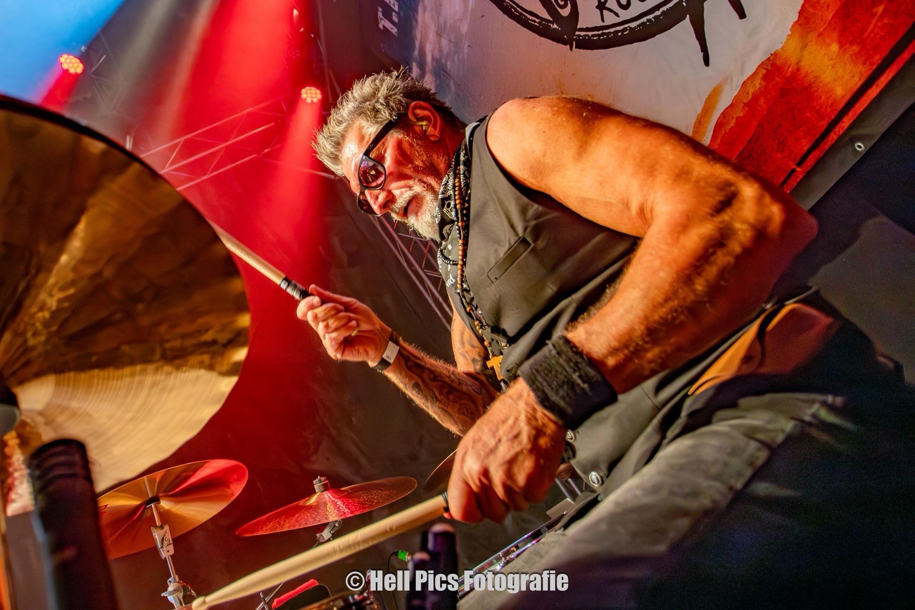 T.H. & The Boneshakerz live